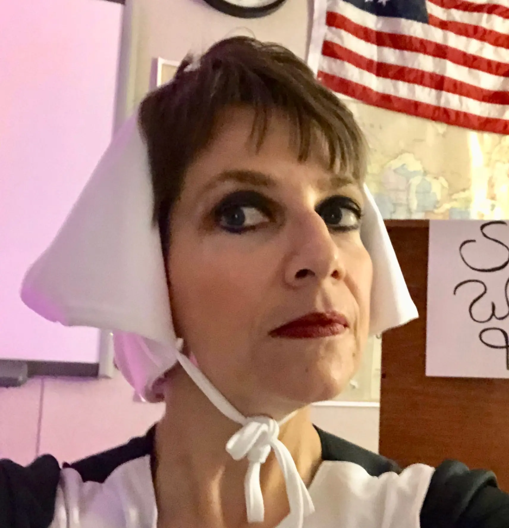 A "three-dimensional" teacher uses drama to present history.